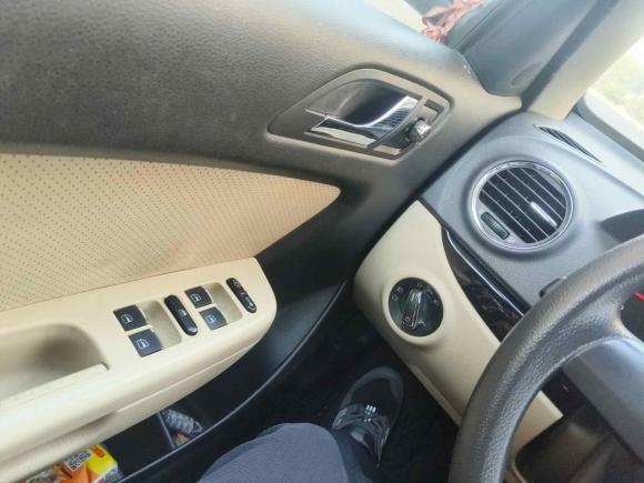 [苏州·苏E] 二手大众朗逸2011款 1.6L 自动品雅版