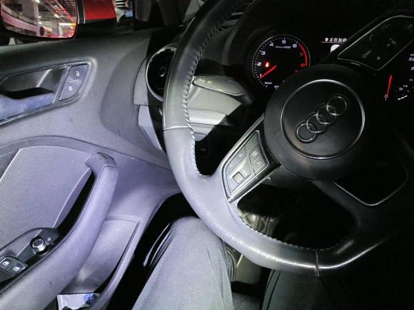 [上海·沪A] 二手奥迪奥迪A32017款 Limousine 35 TFSI 运动型