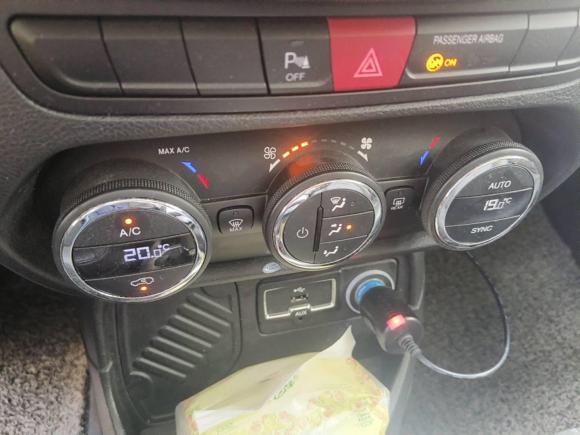 [上海·苏D] 二手Jeep自由侠2017款 180T 自动智能版