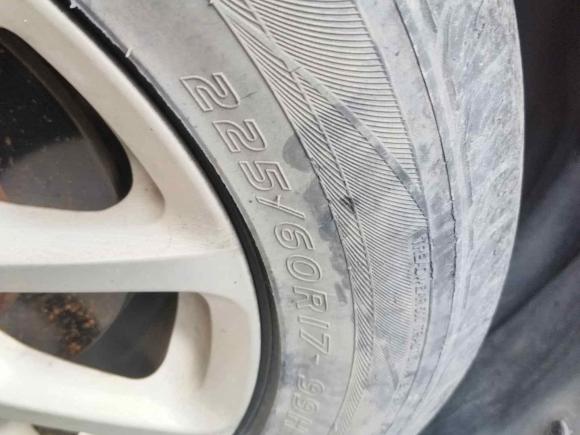 [广州·粤F] 二手Jeep自由光2016款 2.4L 领先版