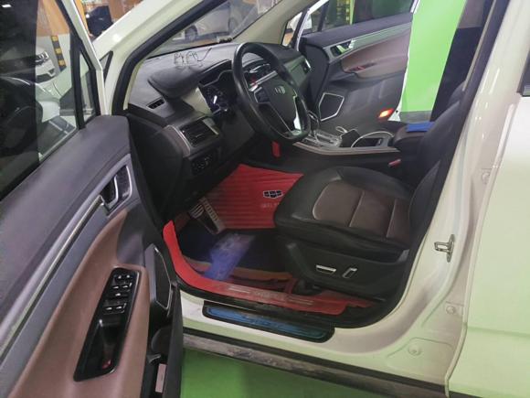 [青岛·鲁B] 二手吉利汽车帝豪GS2018款 领潮版 1.4T 自动臻尚智联型