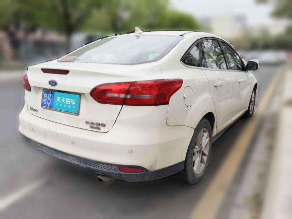 [深圳·粤S] 二手福特福克斯2018款 三厢经典 EcoBoost 180 自动精英型