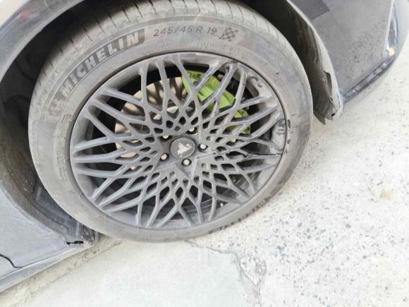 [上海·沪A] 二手哪吒汽车哪吒S2022款 纯电 650km 四驱耀世版