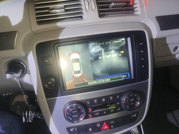 [深圳·粤B] 二手奔驰奔驰R级2014款 R 320 4MATIC 商务型