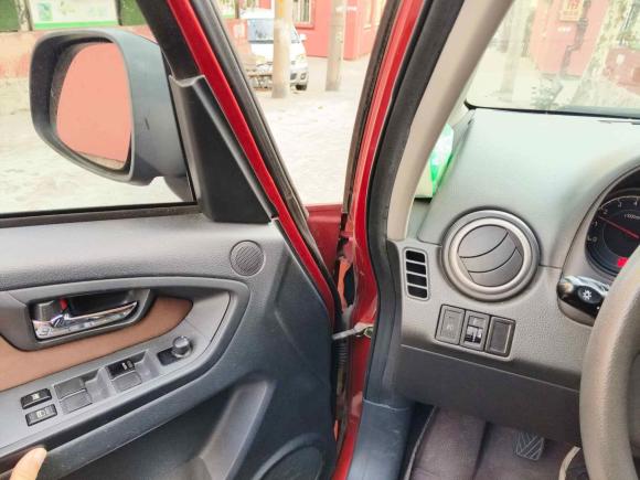 [青岛·鲁B] 二手铃木天语 SX42013款 1.6L 手动酷锐型