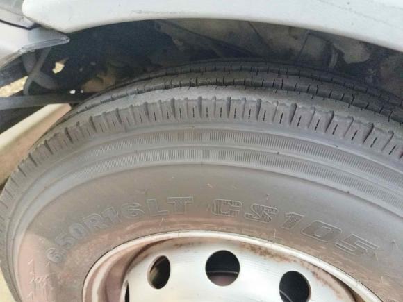 [苏州·苏E] 二手依维柯依维柯褒迪2017款 2.5T经典A32客车中顶6-7座47Z5