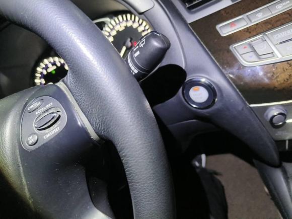 [杭州·浙A] 二手英菲尼迪英菲尼迪QX602014款 2.5 S/C Hybrid 两驱卓越版