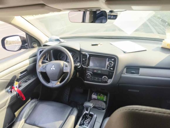 [南京·苏A] 二手三菱欧蓝德2013款 2.4L 四驱豪华导航版 7座