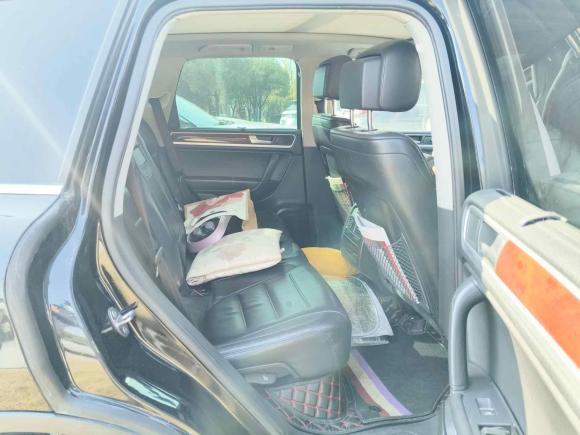 [上海·沪G] 二手大众途锐2011款 3.0TSI 高配型