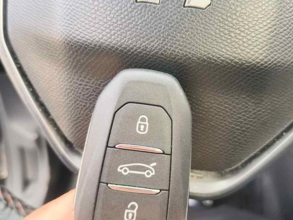 [杭州·浙A] 二手标致标致50082017款 350THP 7座精英版