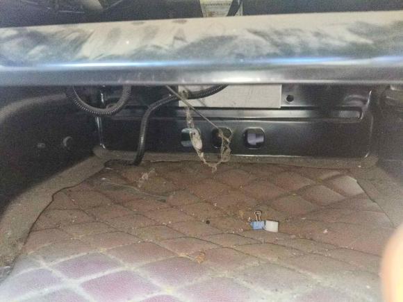 [嘉兴·浙A] 二手日产日产NV2002016款 改款 1.6L CVT豪华型