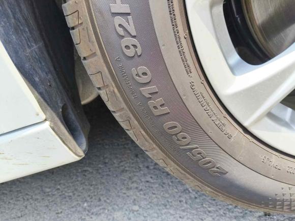 [无锡·苏B] 二手荣威荣威i52023款 1.5L 手动舒享版