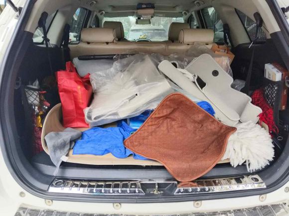 [上海·沪A] 二手江铃驭胜S3502014款 2.4T 自动两驱柴油豪华天窗版7座