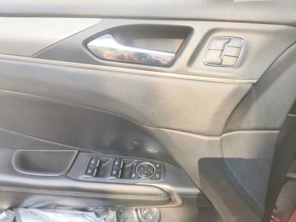 [广州·粤A] 二手林肯林肯MKC2014款 2.0T 两驱尊享版