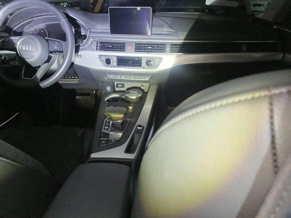 [杭州·浙A] 二手奥迪奥迪A52017款 Sportback 40 TFSI 时尚型