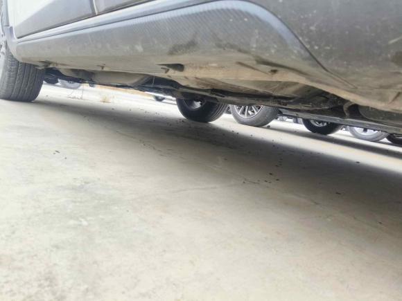 [上海·赣A] 二手吉利汽车远景X32020款 1.5L CVT尊贵型