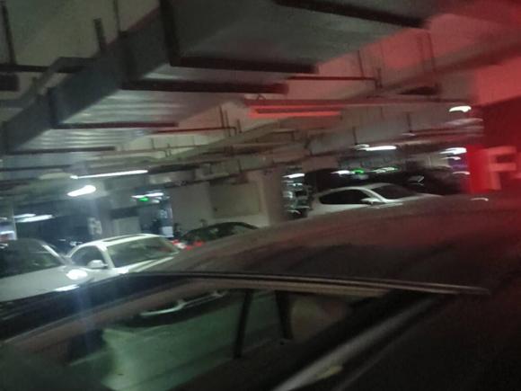 [深圳·粤B] 二手奔驰奔驰R级2010款 R 350 L 4MATIC