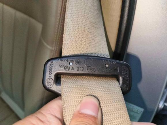 [佛山·粤E] 二手奔驰奔驰E级2010款 E 200 CGI 优雅型