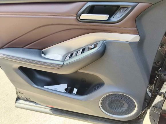 [青岛·鲁B] 二手魏牌魏牌 VV62018款 2.0T 四驱旗舰型 国V