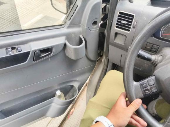 [宁波·浙B] 二手东风御风御风2021款 2.0T动力王前驱物流车长轴中顶6-9座国VI ZD20