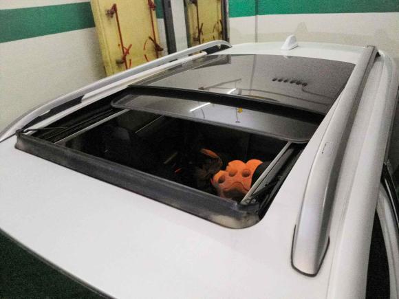 [武汉·鄂A] 二手Jeep自由光2017款 2.0L 优越版