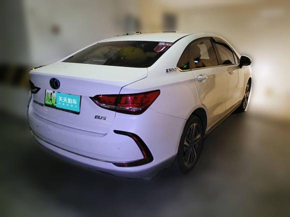 [成都·川A] 二手北京汽车北京EU52018款 R500 智风版