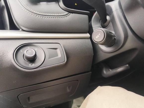 [深圳·粤B] 二手荣威荣威i6新能源2017款 45T 混动互联智尊版