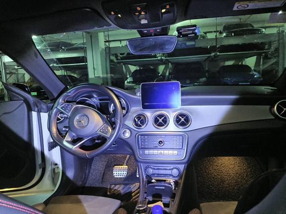 [上海·沪D] 二手奔驰奔驰CLA2018款 CLA 220 4MATIC