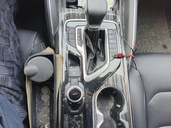 [上海·沪A] 二手上汽大通MAXUS上汽大通MAXUS D902017款 2.0T 自动四驱 天狼星