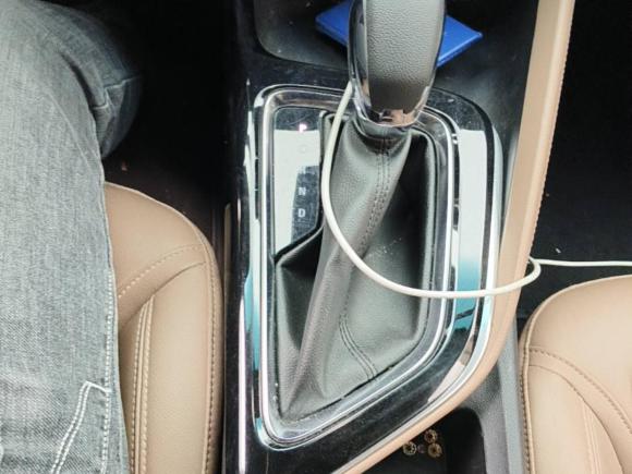 [上海·苏U] 二手别克别克GL62021款 323T 轻混动互联尊贵型