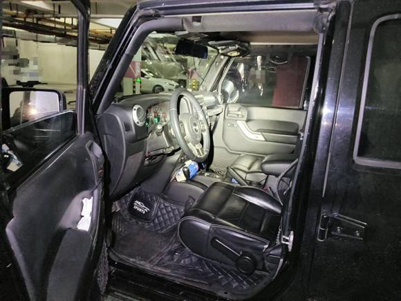 [武汉·鄂A] 二手Jeep牧马人2012款 3.6L Sahara 四门版