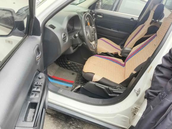 [南昌·赣A] 二手Jeep自由客2014款 2.0L 运动版