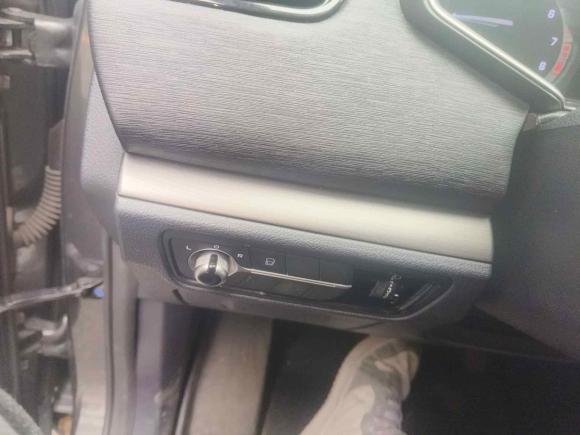 [深圳·粤B] 二手长安欧尚长安欧尚X72020款 1.5T 自动豪华型