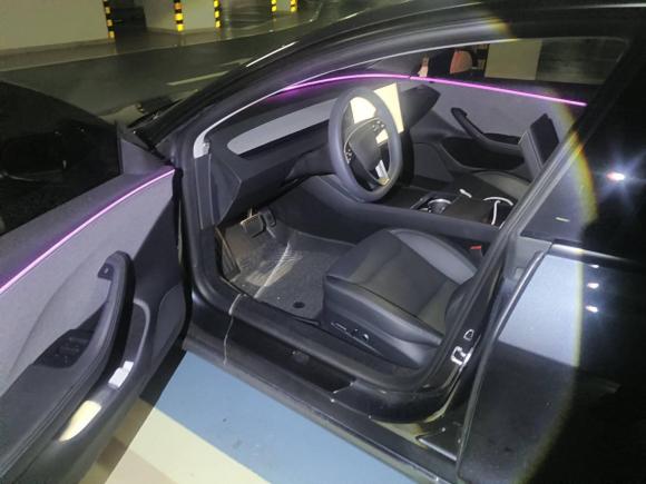 [深圳·粤B] 二手特斯拉Model 32023款 后轮驱动版