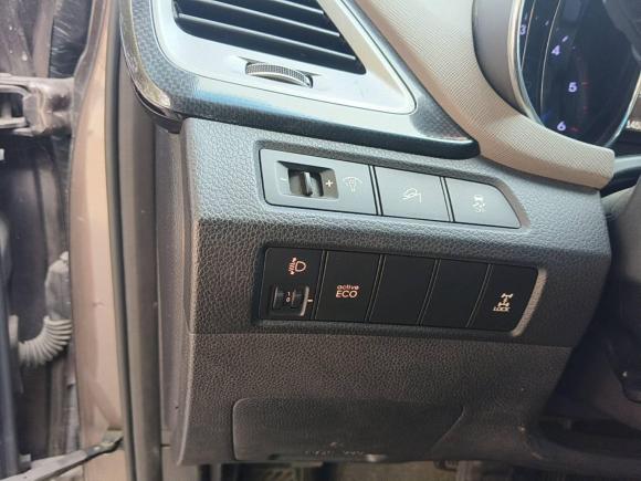 [广州·粤A] 二手现代格越2013款 2.2T 7座四驱舒适版