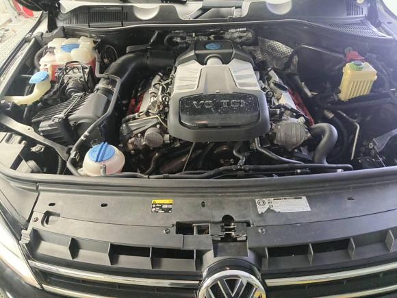 [苏州·苏E] 二手大众途锐2011款 3.0TSI 标配型