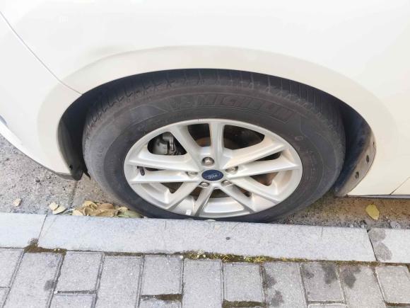 [宁波·浙B] 二手福特福克斯2017款 两厢 1.6L 自动风尚型智行版