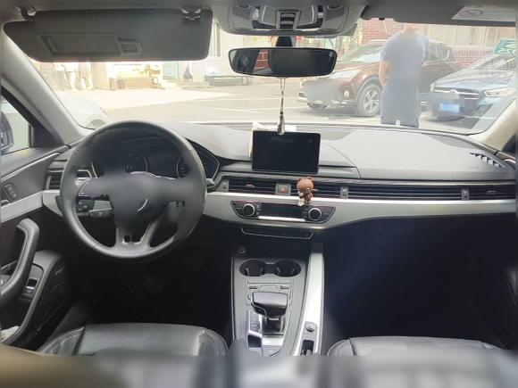 [上海·沪D] 二手奥迪奥迪A4L2017款 40 TFSI 时尚型