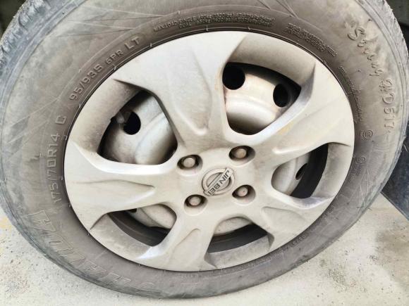 [济南·鲁A] 二手金杯新海狮X30L2023款 1.5L财富版厢式车2/5座空调版 SWC15M