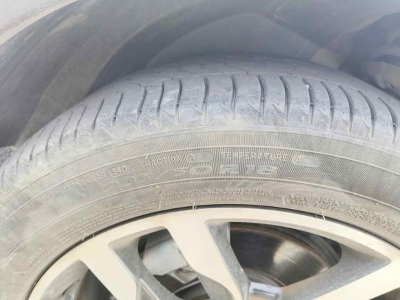 [苏州·苏E] 二手荣威荣威RX52016款 20T 两驱手动互联网智惠版