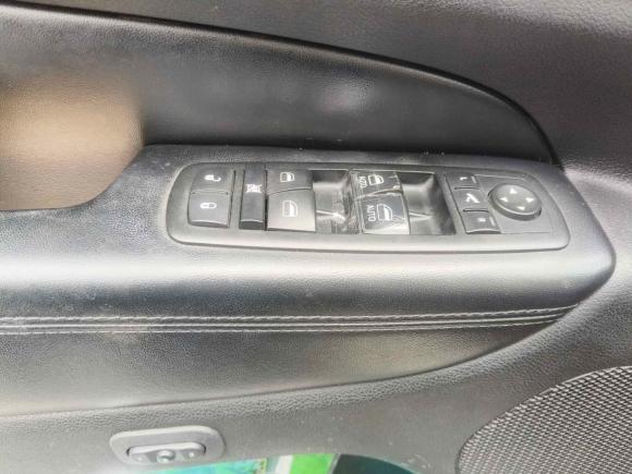 [武汉·鄂A] 二手Jeep大切诺基2012款 3.6L 旗舰导航版