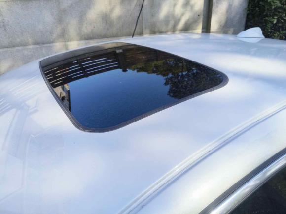 [上海·沪A] 二手沃尔沃沃尔沃S60插电式混动2015款 S60L E驱混动 T6智驭版