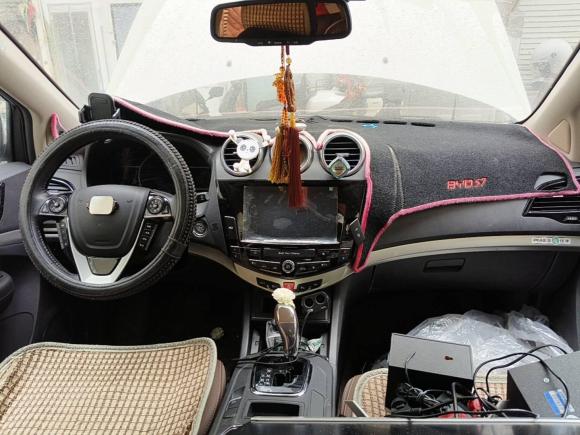 [温州·浙C] 二手比亚迪比亚迪S72015款 2.0T 升级版 自动尊贵型