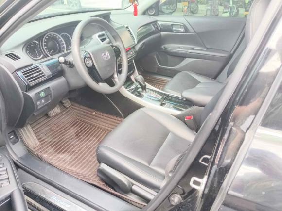 [西安·陕A] 二手本田雅阁2016款 2.0L 舒适版