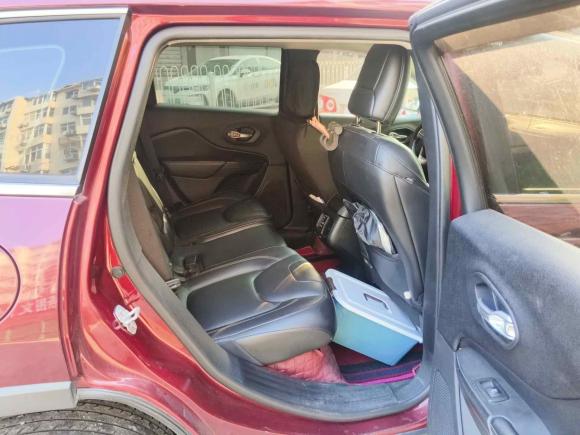 [青岛·鲁U] 二手Jeep自由光2016款 2.0L 优越版