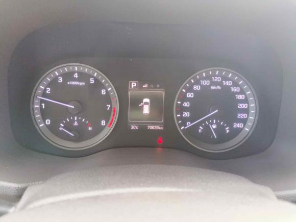 [广州·粤P] 二手现代途胜2018款 1.6T 双离合两驱15周年特别版