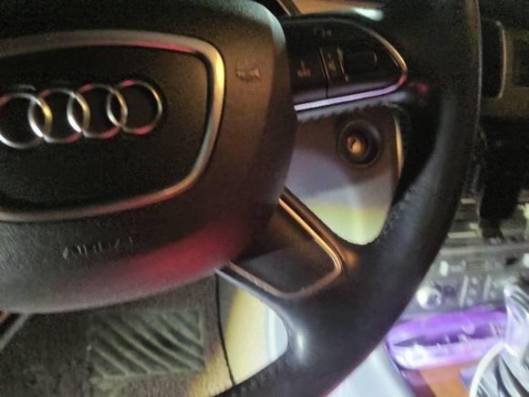 [南京·苏A] 二手奥迪奥迪Q72013款 35 TFSI 进取型