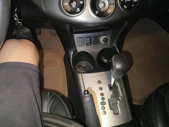 [金华·浙G] 二手丰田RAV4荣放2012款 炫装版 2.4L 自动四驱豪华