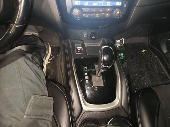 [上海·皖K] 二手日产奇骏2020款 2.0L XL ITS CVT 2WD智联舒适版