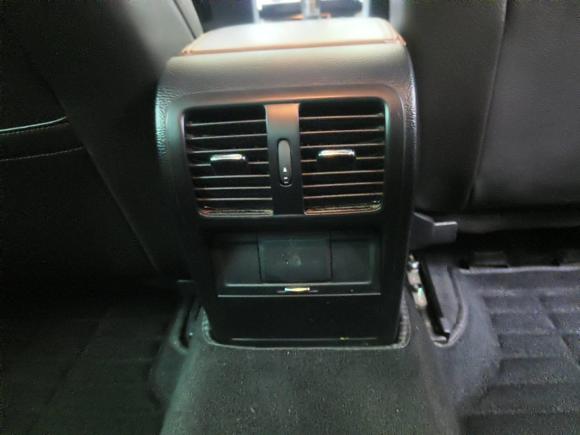 [上海·沪D] 二手大众一汽-大众CC2013款 2.0TSI 至尊型